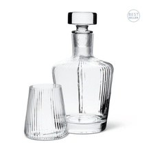  Vented optic liquor decanter with ribbed design